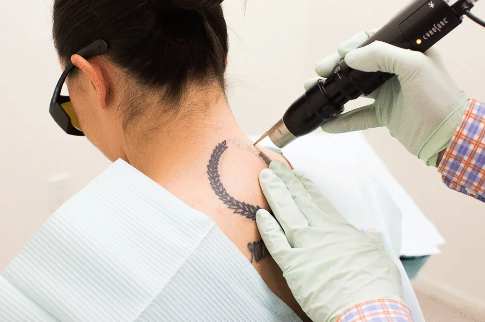 LC-tattoo-action